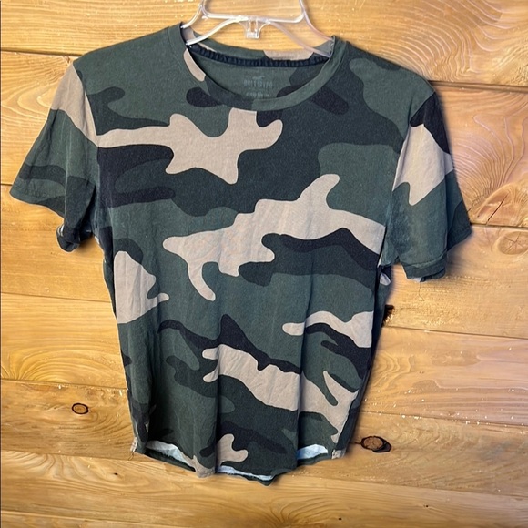 Hollister Must have collection Men Camo Print T-Shirt M S/S Y2K Streetwear Casua - Picture 1 of 6
